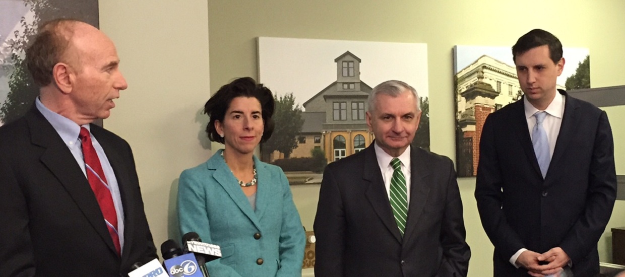 Reed, Raimondo Visit the College Planning Center to Help Kickoff College Goal RI